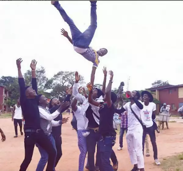 Very Risky!! See How A Student Celebrated His Graduation From Auchi Polytechnic - See Photo